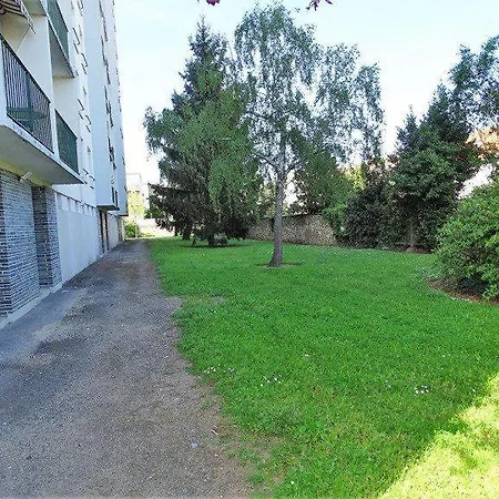 Centre